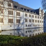 Schloss Neuhaus w P